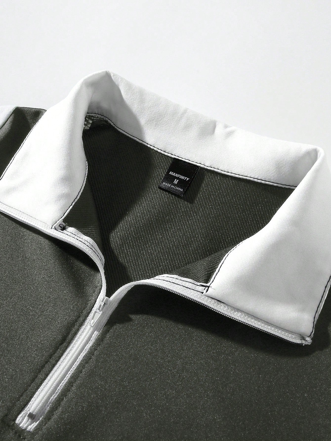 Manfinity EMRG Men'S Solid Color Patchwork Zip Front Long Sleeve Letter Print Polo Shirt