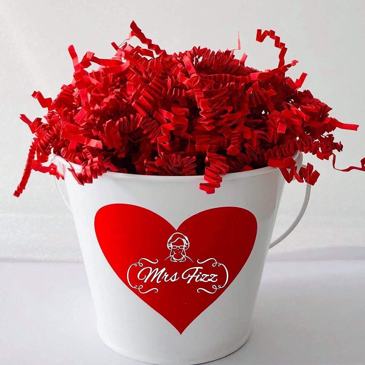 Crinkle Cut Paper Shred Filler for Packing and Filling Gift Baskets (10 LB) Red